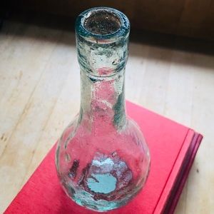 Vintage bud vase glass